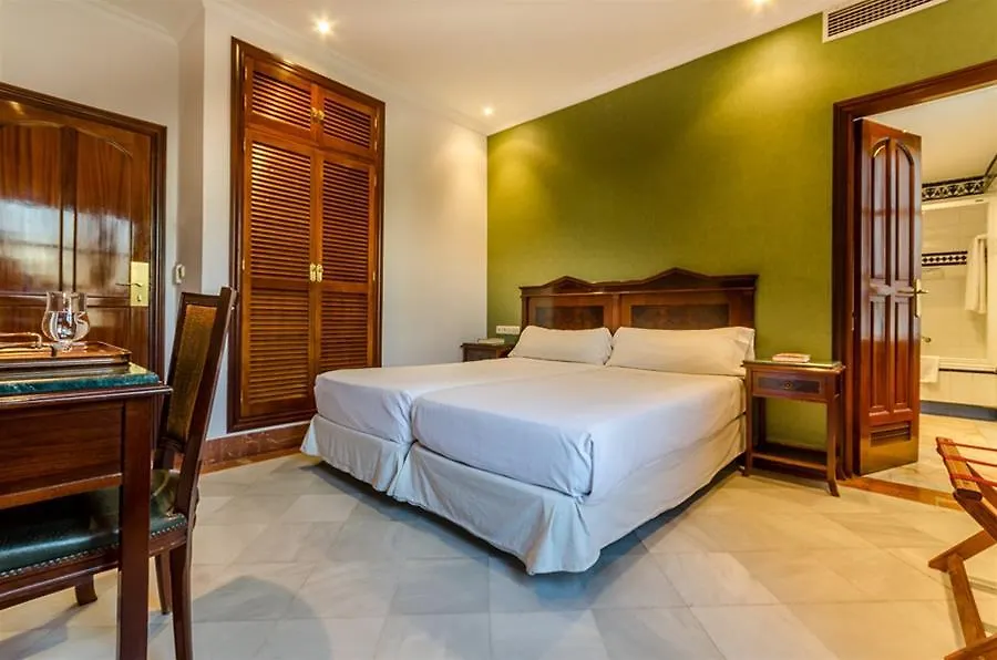 Hotel Baco Sevilla 2*,